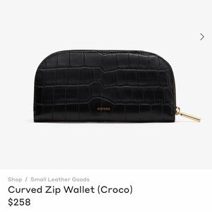 Cuyana Curved Zip Wallet
